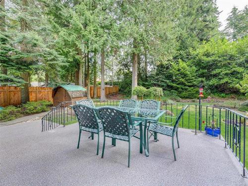 1666 Stuart Park Terr, North Saanich, BC 