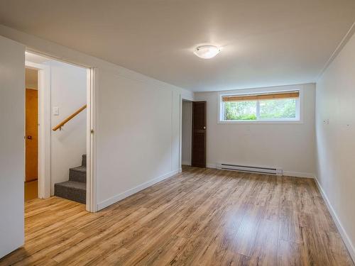 50 Harewood Rd, Nanaimo, BC - Indoor Photo Showing Other Room