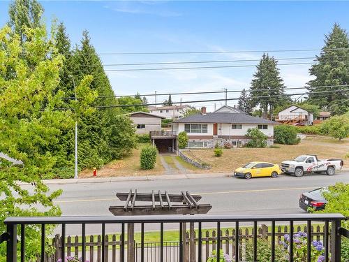 202-2115 Meredith Rd, Nanaimo, BC - Outdoor