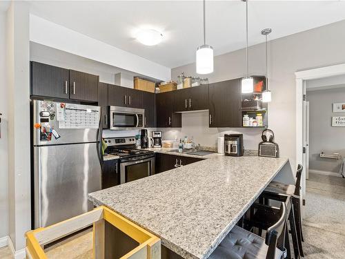 202-2115 Meredith Rd, Nanaimo, BC - Indoor Photo Showing Kitchen With Stainless Steel Kitchen With Upgraded Kitchen