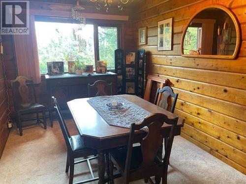 4007 Gadsby Road, Ta Ta Creek, BC - Indoor Photo Showing Dining Room