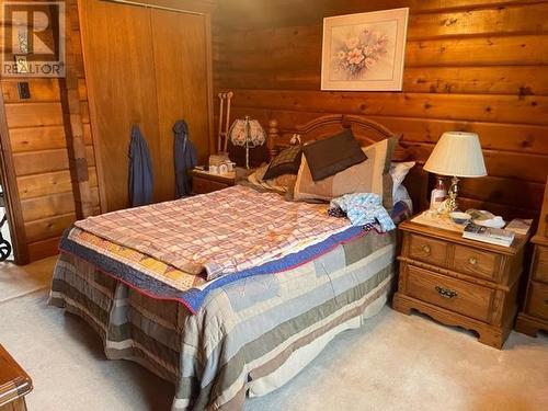 4007 Gadsby Road, Ta Ta Creek, BC - Indoor Photo Showing Bedroom