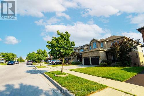 115 Candlewood Drive, Hamilton (Stoney Creek), ON - Outdoor With Facade