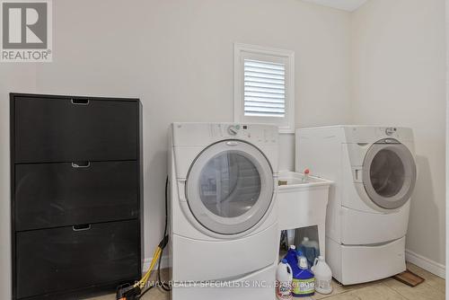 115 Candlewood Drive, Hamilton (Stoney Creek), ON - Indoor Photo Showing Laundry Room