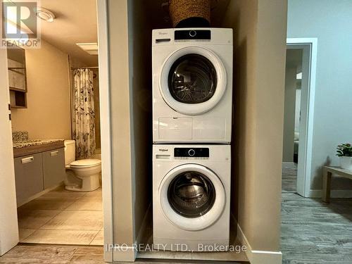 618 - 257 Hemlock Street, Waterloo, ON - Indoor Photo Showing Laundry Room