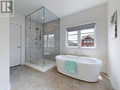 255 Touch Gold Crescent, Aurora (Bayview Southeast), ON - Indoor Photo Showing Bathroom