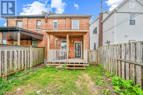 33 Shaw Street, Hamilton (Industrial Sector), ON - Outdoor With Deck Patio Veranda