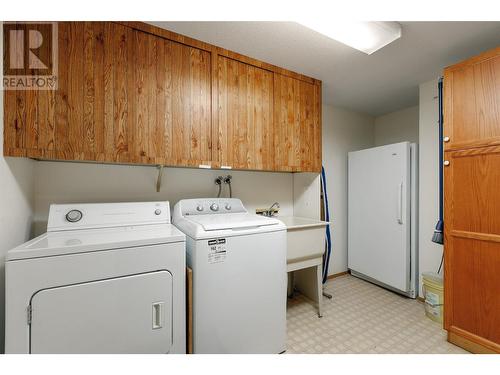 2110 Hoy Street Unit# 101, Kelowna, BC - Indoor Photo Showing Laundry Room