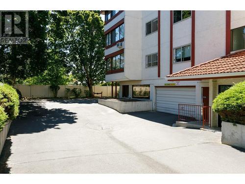 2110 Hoy Street Unit# 101, Kelowna, BC - Outdoor