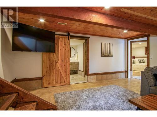 12474 Greystokes Road, Kelowna, BC - Indoor