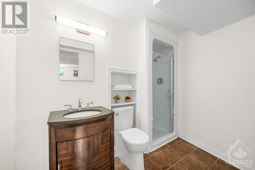 501 Lakeridge Drive, Ottawa, ON - Indoor Photo Showing Bathroom