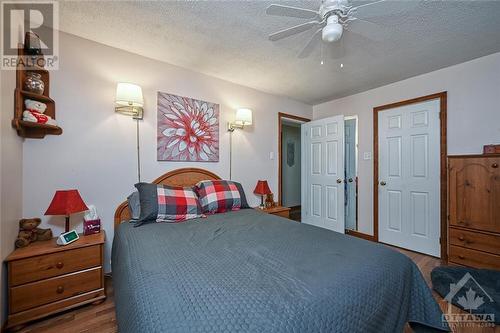 5790 Wood Duck Drive, Osgoode, ON - Indoor Photo Showing Bedroom