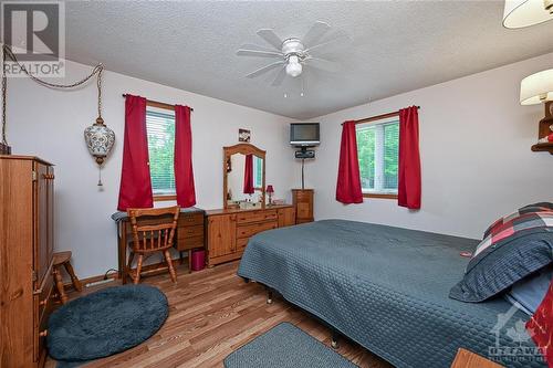 5790 Wood Duck Drive, Osgoode, ON - Indoor Photo Showing Bedroom