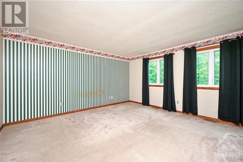 5790 Wood Duck Drive, Ottawa, ON - Indoor Photo Showing Kitchen