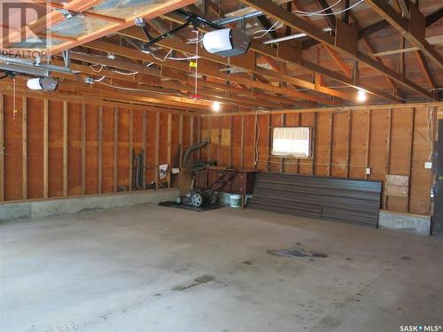 202 Boswell Street, Neudorf, SK - Indoor Photo Showing Garage