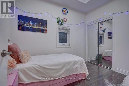 434 Pharmacy Avenue, Toronto (Clairlea-Birchmount), ON - Indoor Photo Showing Bedroom