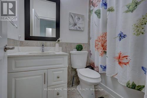 434 Pharmacy Avenue, Toronto (Clairlea-Birchmount), ON - Indoor Photo Showing Bathroom