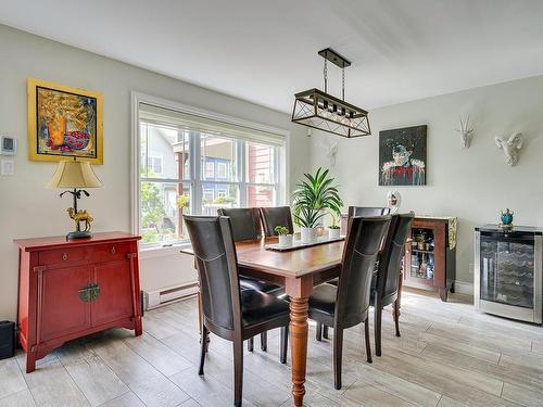 Dining room - 120 Ch. Louis-Dufour, Saint-Sauveur, QC - Indoor Photo Showing Dining Room