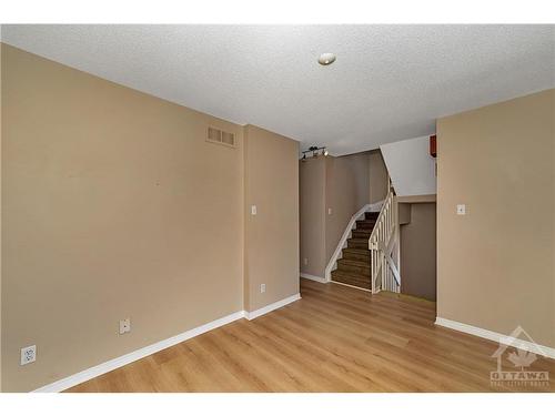 1 Wigston Private, Ottawa, ON 