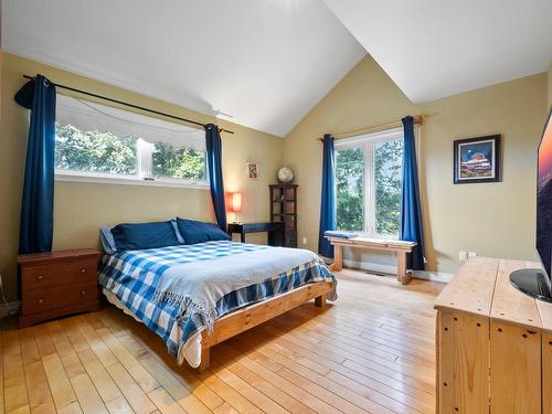 Bedroom - 5 Rue St-Jude, Lac-Brome, QC - Indoor Photo Showing Bedroom