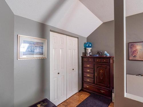 1833 Parkcrest Ave, Kamloops, BC - Indoor