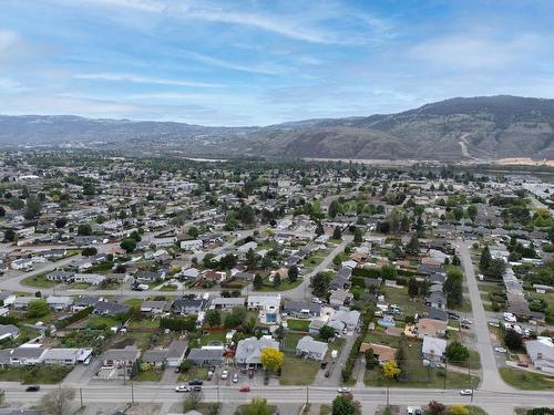 1833 Parkcrest Ave, Kamloops, BC - Outdoor With View