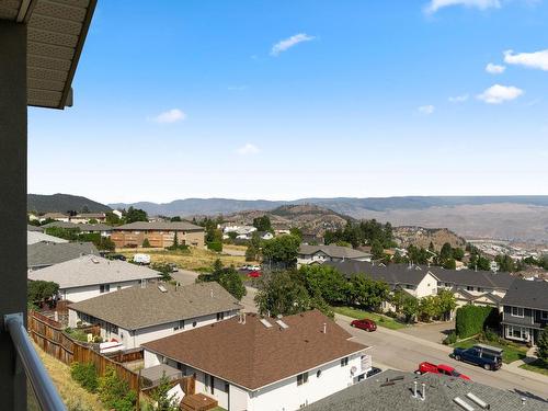 28-2365 Abbeyglen Way, Kamloops, BC - Outdoor With View