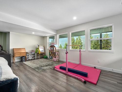 324 Orchard Lake Road, Kamloops, BC - Indoor