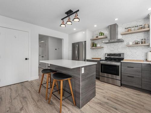 324 Orchard Lake Road, Kamloops, BC - Indoor Photo Showing Kitchen With Upgraded Kitchen