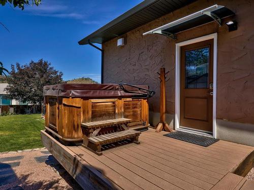 841 Gleneagles Drive, Kamloops, BC - Outdoor With Deck Patio Veranda With Exterior