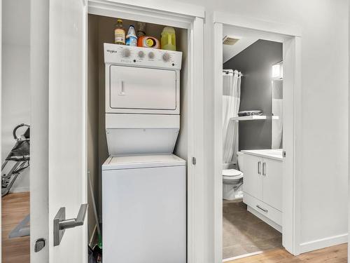 110-2925 Westsyde Rd, Kamloops, BC - Indoor Photo Showing Laundry Room