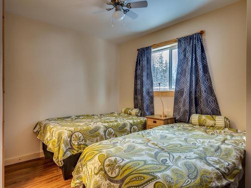 5944 Trout Creek Rd, Clearwater, BC - Indoor Photo Showing Bedroom