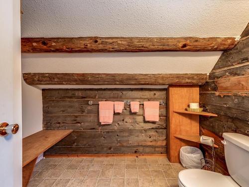 5944 Trout Creek Rd, Clearwater, BC - Indoor Photo Showing Bathroom