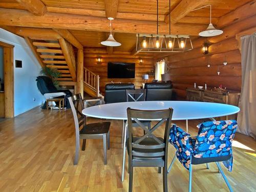 5944 Trout Creek Rd, Clearwater, BC - Indoor Photo Showing Dining Room