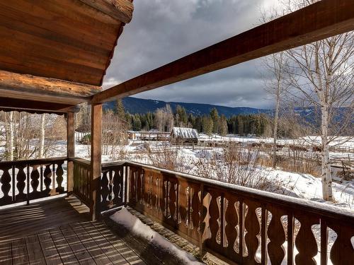 5944 Trout Creek Rd, Clearwater, BC - Outdoor With Exterior