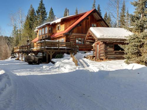 5944 Trout Creek Rd, Clearwater, BC - Outdoor With Deck Patio Veranda