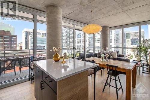 324 Laurier Avenue W Unit#709, Ottawa, ON - Indoor Photo Showing Dining Room