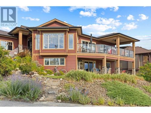 1035 Hume Avenue, Kelowna, BC - Outdoor With Deck Patio Veranda With Facade