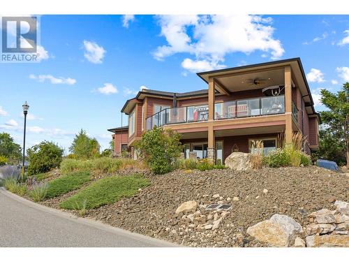 1035 Hume Avenue, Kelowna, BC - Outdoor