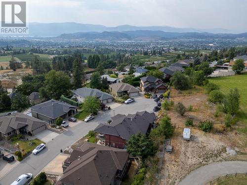 1035 Hume Avenue, Kelowna, BC - Outdoor With View