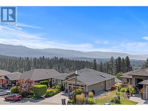 1035 Hume Avenue, Kelowna, BC - Outdoor With Deck Patio Veranda With View