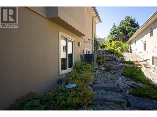 2053 Capistrano Drive, Kelowna, BC - Outdoor With Exterior