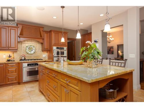 2053 Capistrano Drive, Kelowna, BC - Indoor Photo Showing Kitchen With Upgraded Kitchen