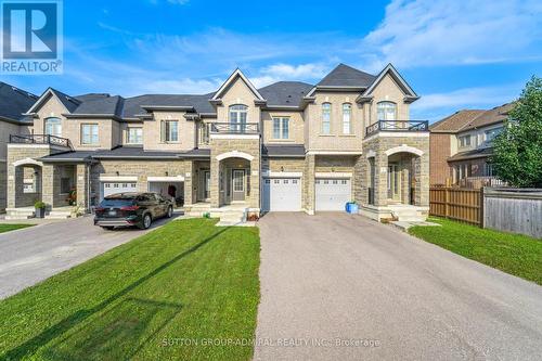 49 Walter Proctor Road, East Gwillimbury, ON - Outdoor With Facade