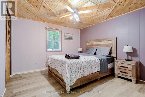 1388 Carlsmount Road, Bracebridge, ON - Indoor Photo Showing Bedroom