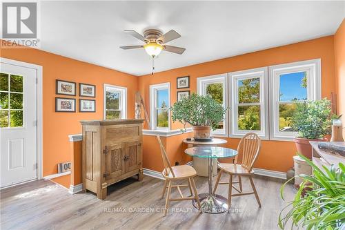 444 Webber Road, Pelham, ON - Indoor Photo Showing Dining Room