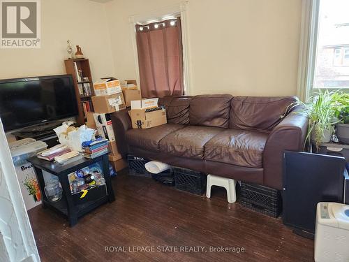 25 Gladstone Avenue, Hamilton, ON - Indoor Photo Showing Other Room