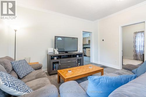 308 Dalhousie Street, Brantford, ON - Indoor Photo Showing Living Room