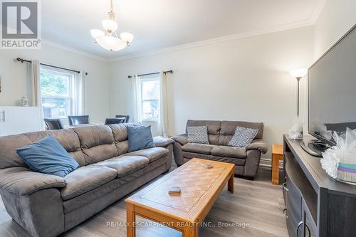 308 Dalhousie Street, Brantford, ON - Indoor Photo Showing Living Room