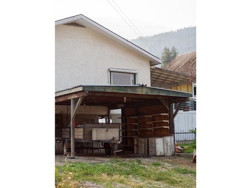 817 Fourth Street, Nelson, BC - Outdoor With Exterior